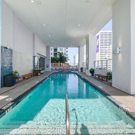 Wonderful Studio Apartment With Great Views And Pool Miami Buitenkant foto